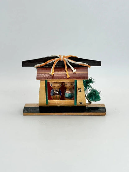 FT138 - Nikko omiyage folk craft kokeshi Kago 日光