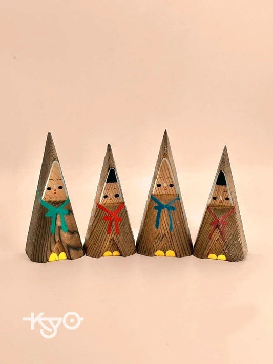 FT133 - Akita Cedar Folk Craft omiyage kokeshi 鳴子温泉
