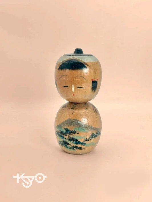 K10121 - Onsen omiyage vintgae kokeshi doll