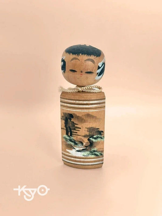 K15065 - Vintage omiyage kokeshi doll