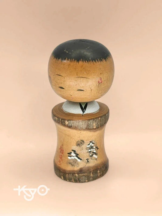 K10041 - onsen souvenir kokeshi doll Japan