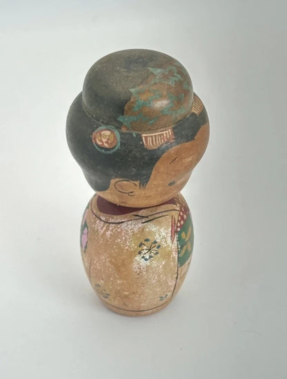 K10107 - Vintage omiyage sosaku kokeshi doll