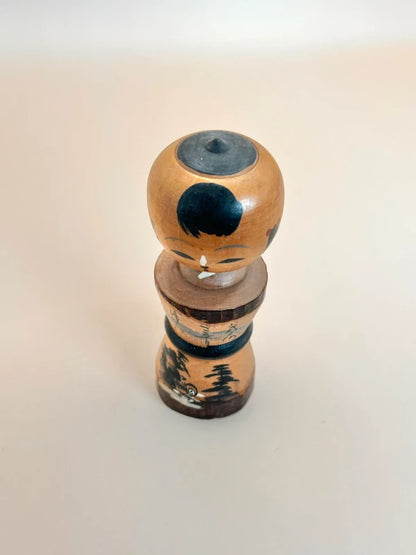 K10140 - Omiyage onsen kokeshi doll