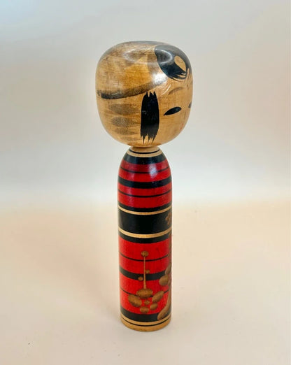 K18096 - Sosaku kokeshi made by Shiramine 白峯