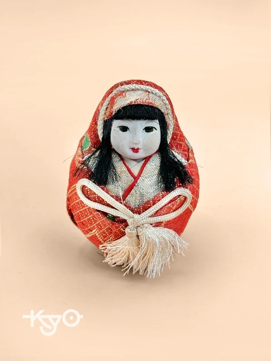 FT157 - Japanese vintage folk toy Hime Daruma