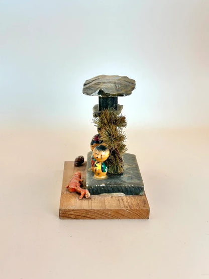 FT174 - Vintage stone omiyage kokeshi Okutama 奥多摩