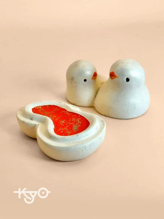 TB16 - Ceramic Little Chicken Incense Box