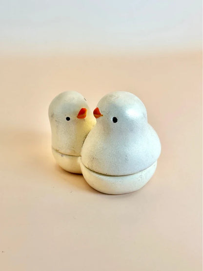 TB16 - Ceramic Little Chicken Incense Box