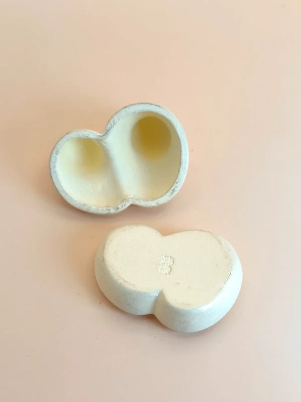 TB16 - Ceramic Little Chicken Incense Box