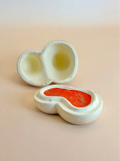 TB16 - Ceramic Little Chicken Incense Box