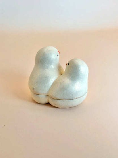 TB16 - Ceramic Little Chicken Incense Box