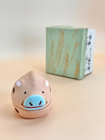 TB22 - Ceramic Zodiac Boar Pig Incense Box
