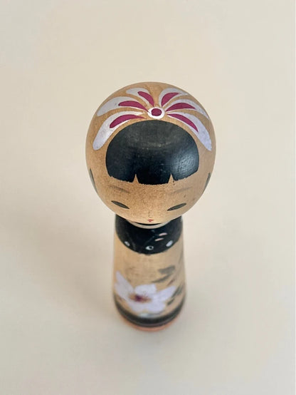 K10124 - Spring Starflower Omiyage Kokeshi Doll