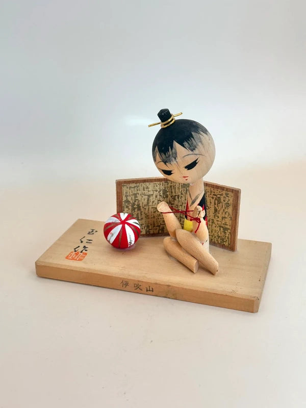 FT195 - Omiyage Kokeshi Doll – Ibuki-yama