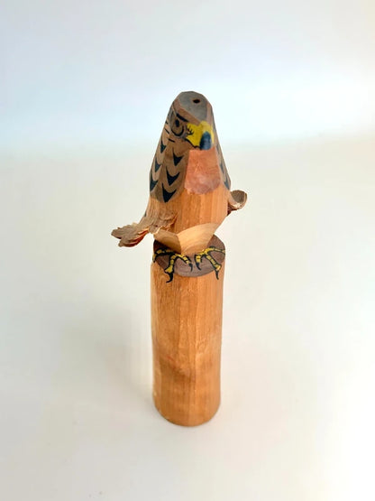 K15079 - Sasano Ittobori hawk wood carving 笹野一刀彫
