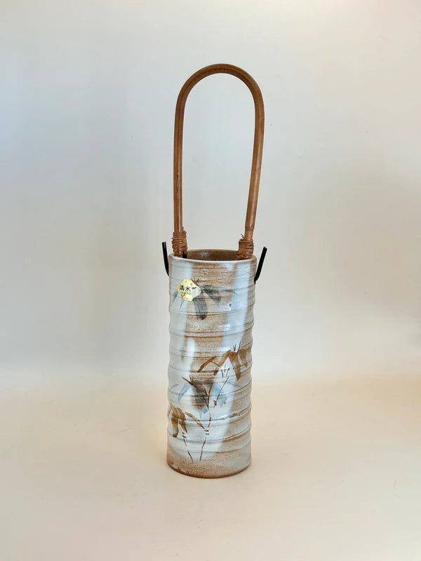 TB60 - Kiyomizu-yaki vase with Bamboo Handle 清水焼