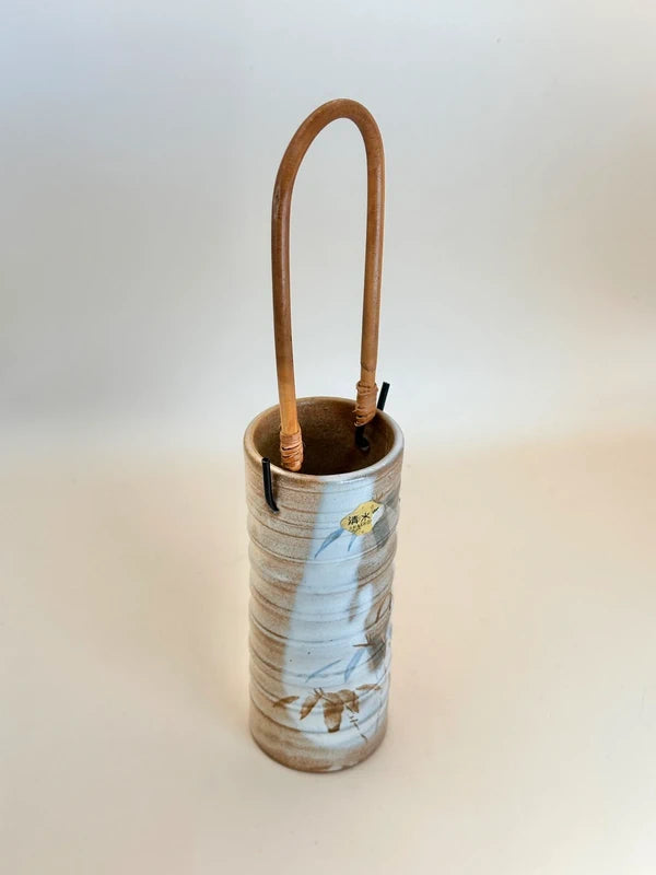 TB60 - Kiyomizu-yaki vase with Bamboo Handle 清水焼