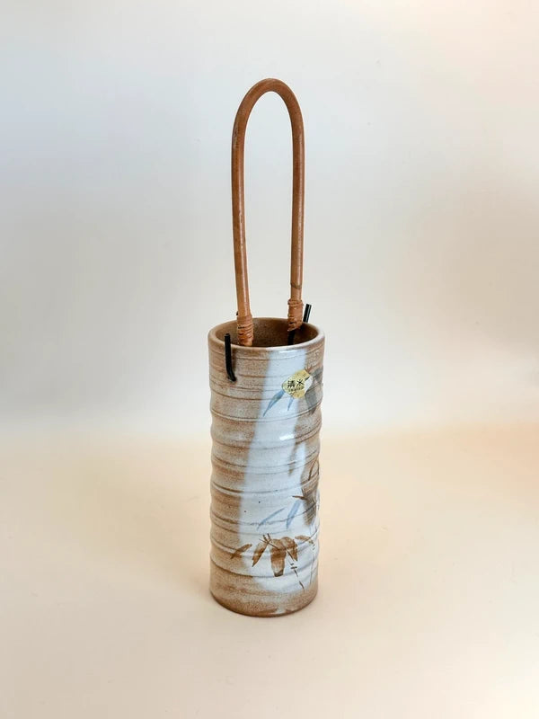 TB60 - Kiyomizu-yaki vase with Bamboo Handle 清水焼