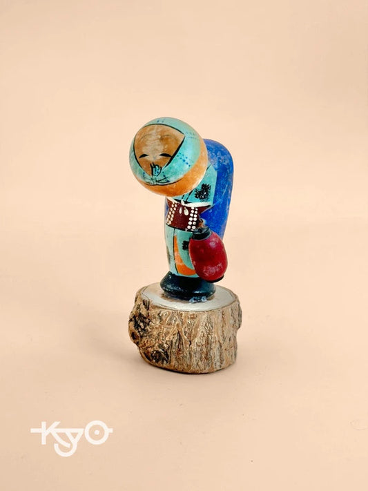 kokeshi porteur de lanterne omiyage vintage