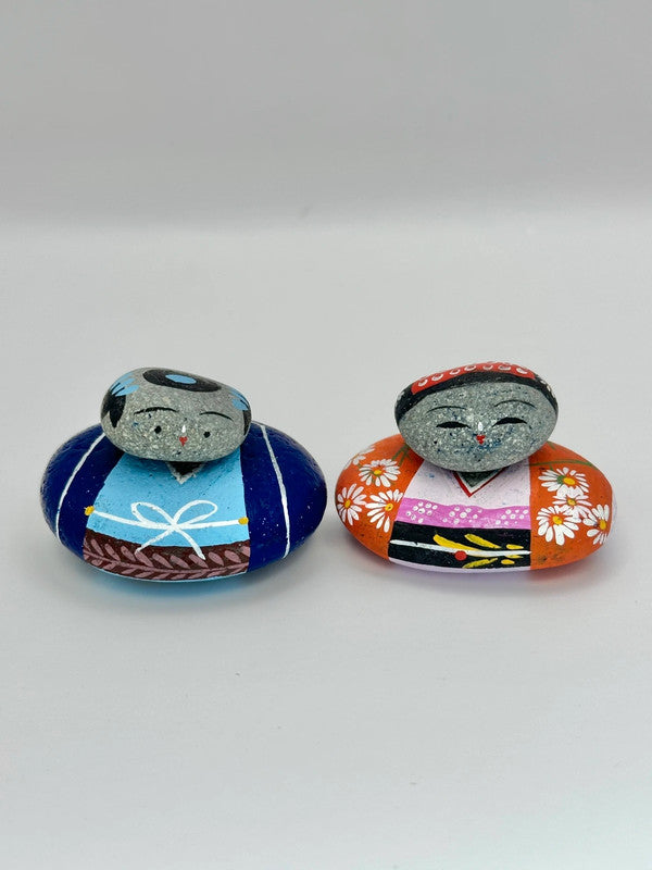 FT01 - Ishikokeshi - stone kokeshi pair