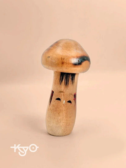 Poupée kokeshi champignon vintage