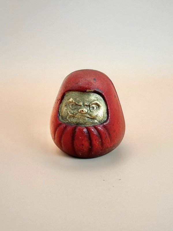 Figurine Daruma japonaise vintage en métal