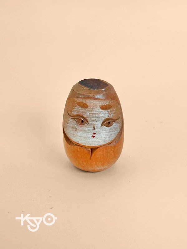 K05041 - Poupée Daruma en bois vintage