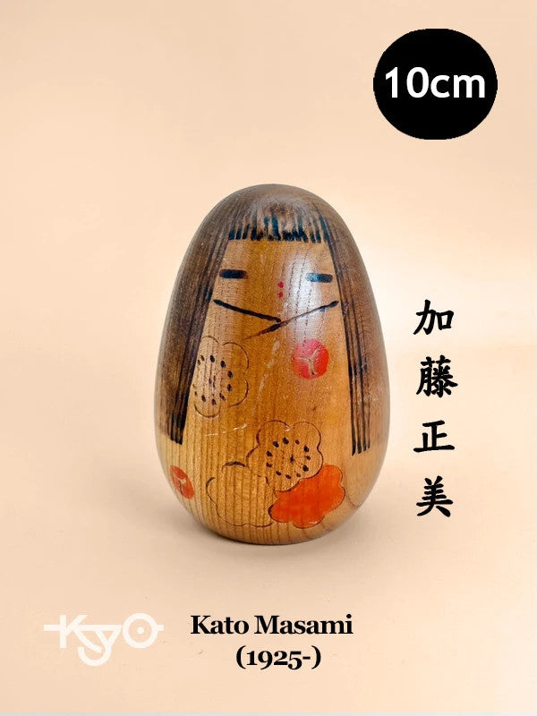 Sōsaku Kokeshi de Kato Masami