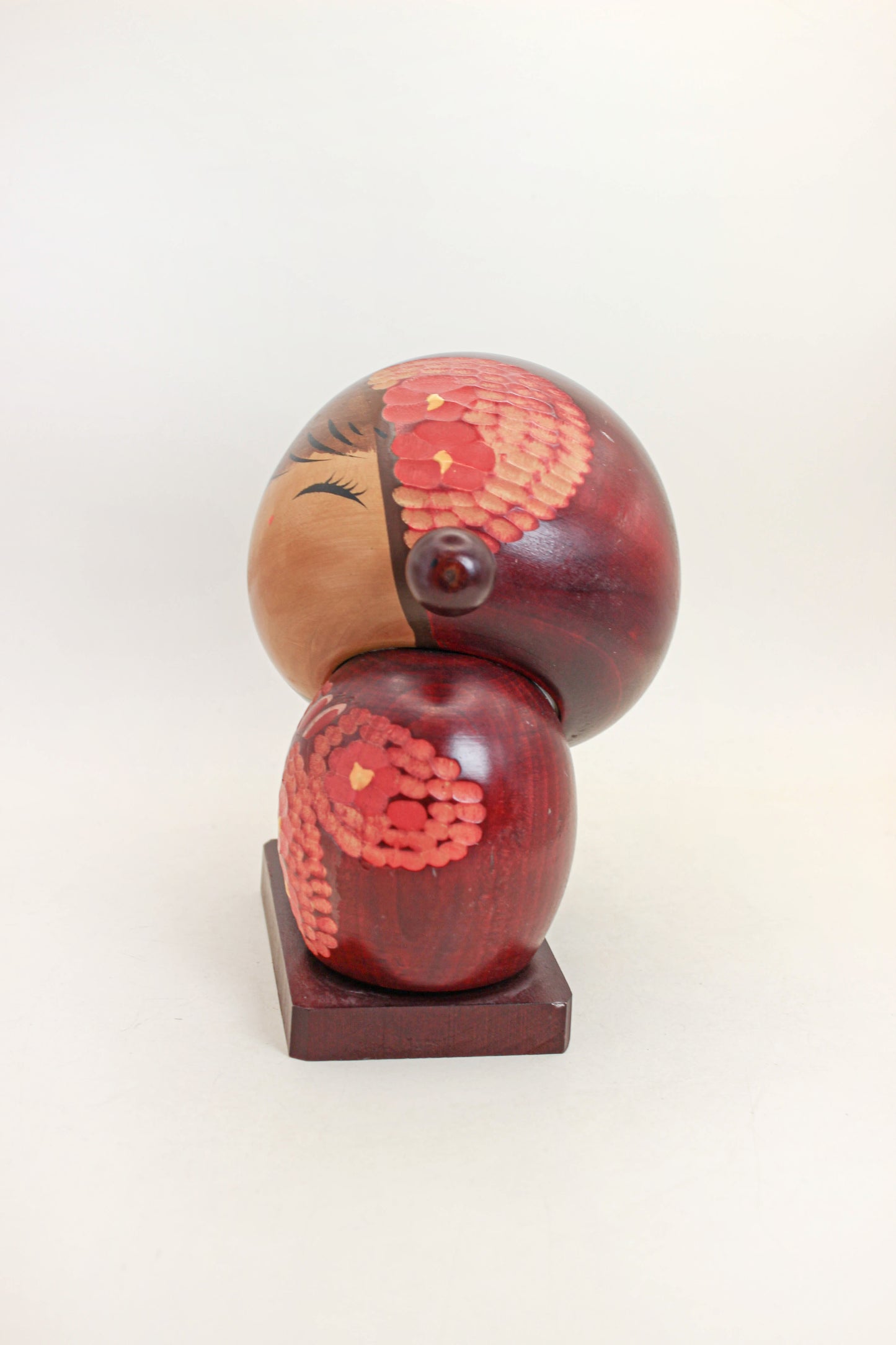 K15165 - Sosaku Kokeshi by Tamura Chie 田村千栄