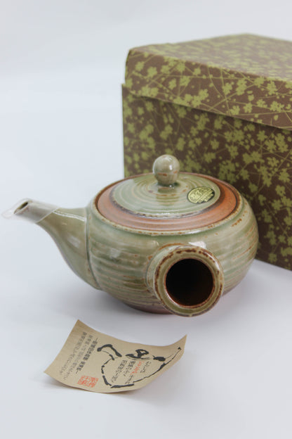TC115 -  Tokoname-yaki tea pot 常滑焼