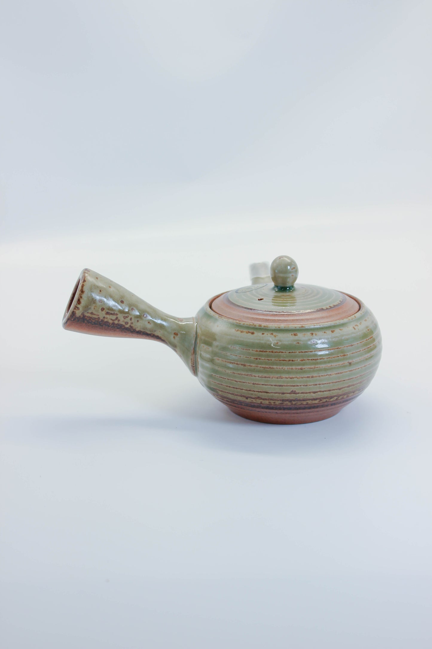 TC115 -  Tokoname-yaki tea pot 常滑焼