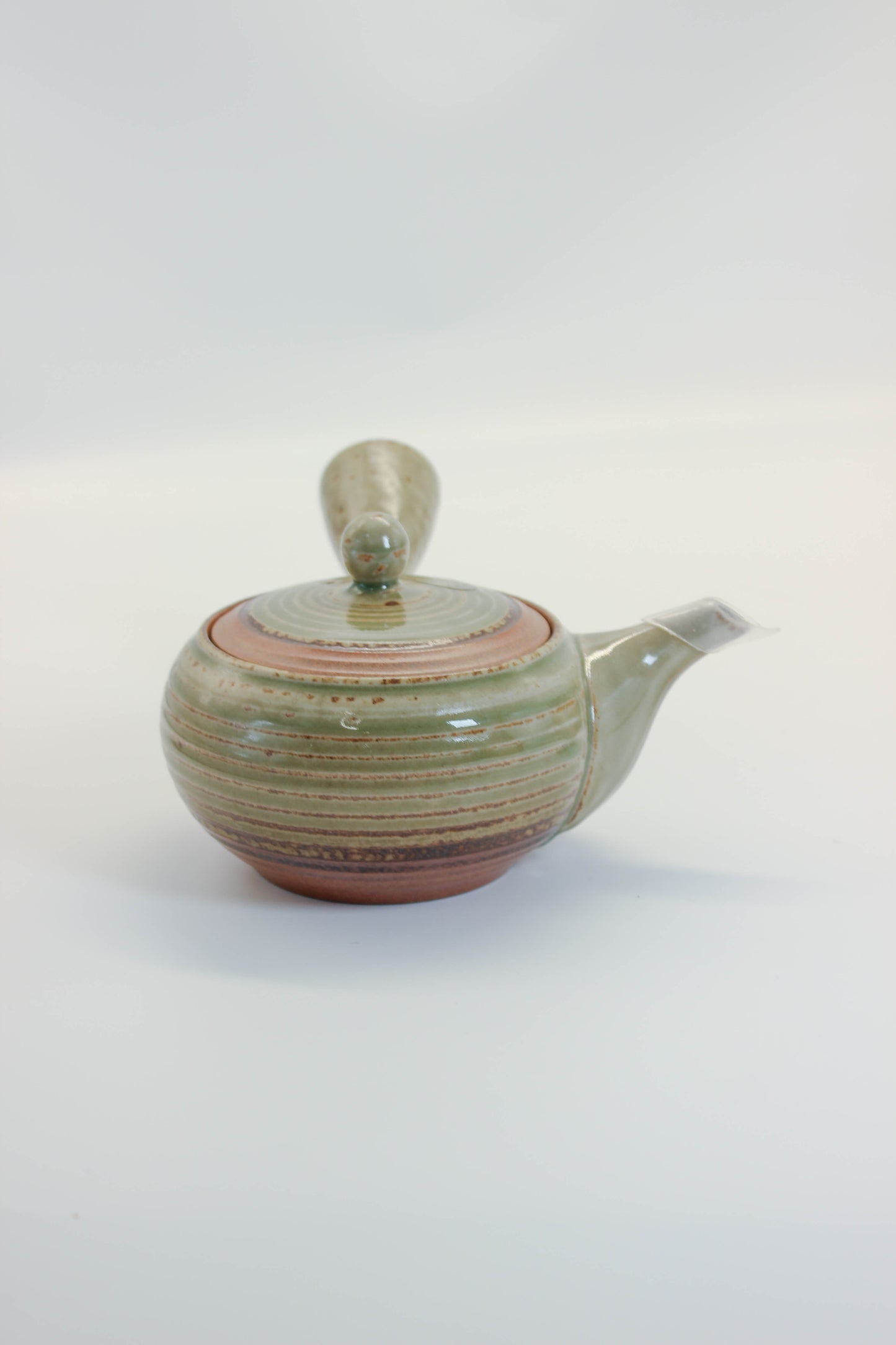 TC115 -  Tokoname-yaki tea pot 常滑焼