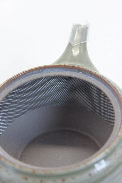 TC115 -  Tokoname-yaki tea pot 常滑焼