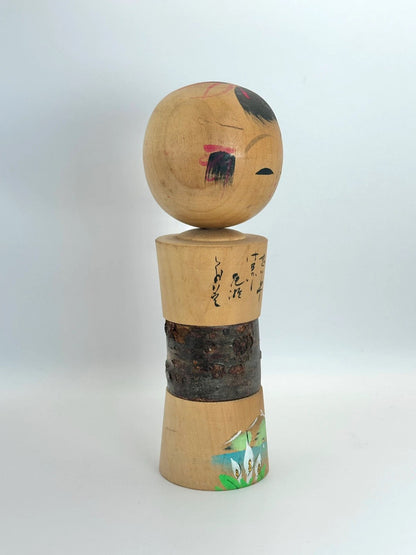 Poupée kokeshi souvenir Omiyage Onsen