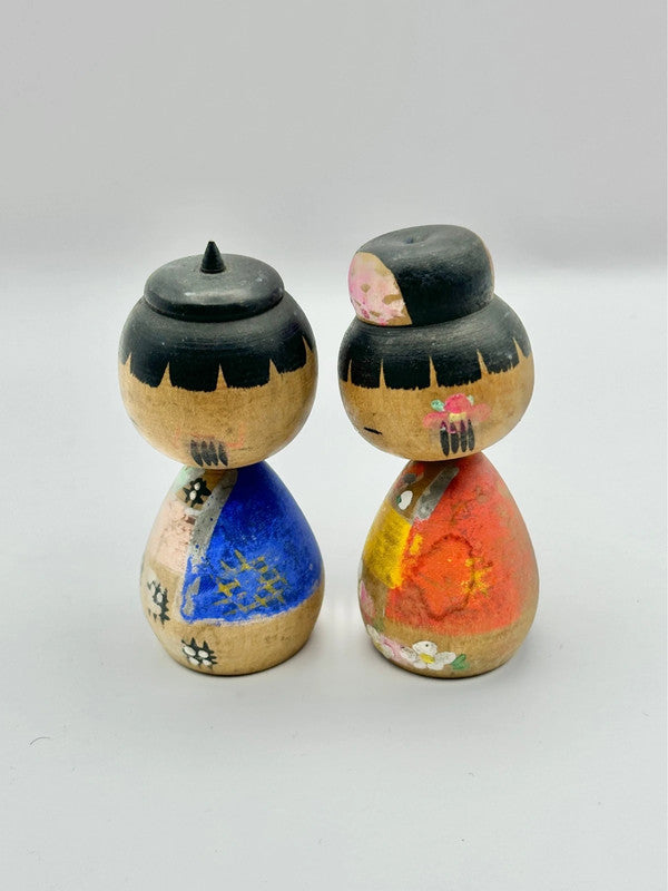 K10025 - Vintage Japanese Wooden Kokeshi Dolls in pair