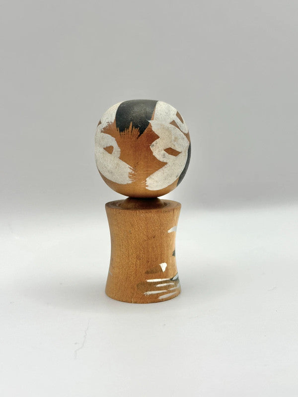 Poupée kokeshi souvenir d'Onsen