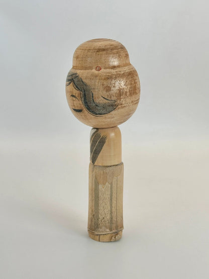 Poupée Kokeshi en bambou Sosaku