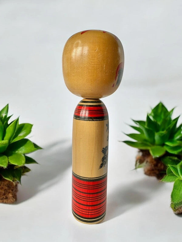 K18017 - Vintage old Japanese Kokeshi doll - traditional style