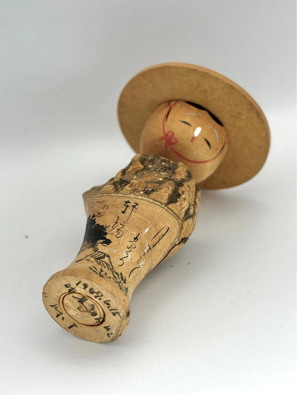 Poupée kokeshi souvenir Onsen vintage