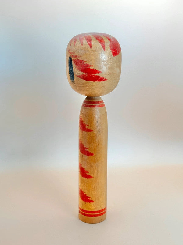 Kokeshi Togatta traditionnel par Tetsuro Sato