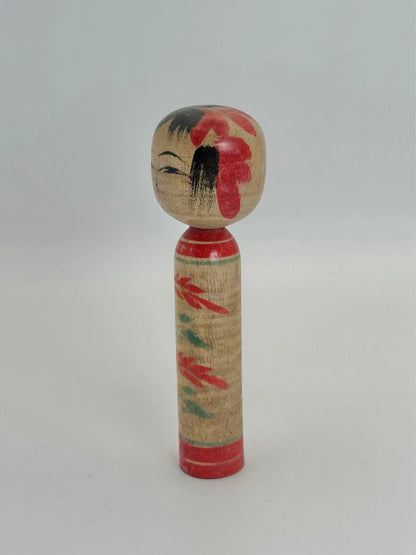 Poupée kokeshi traditionnelle de Yamagata
