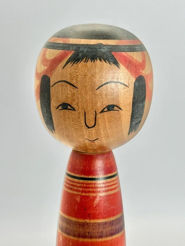 K18069 - Traditional Tsuchiyu kokeshi by Sakuo Abe