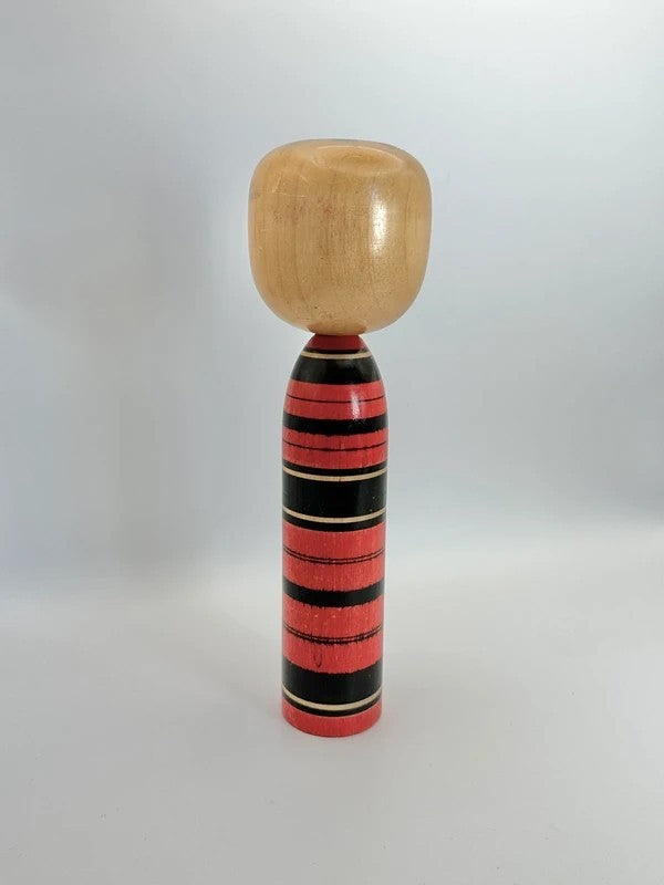 K20007 - Sosaku kokeshi by Shōji Suzuki