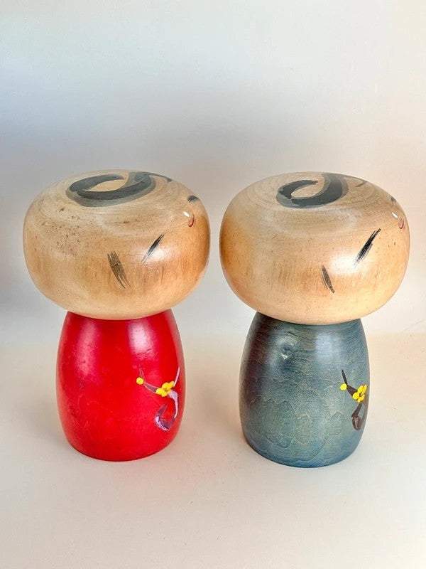K18104 - “Spring” Pair of Sosaku Kokeshi by Takahashi Akinori  高橋昭倫 「春」