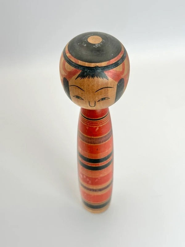 K18069 - Traditional Tsuchiyu kokeshi by Sakuo Abe