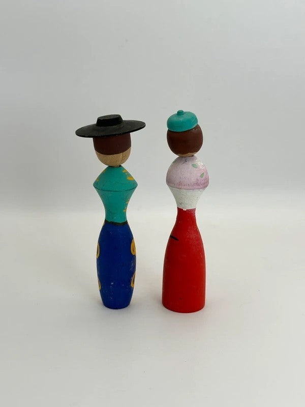 K10075 - Sosaku kokeshi in Spanish style