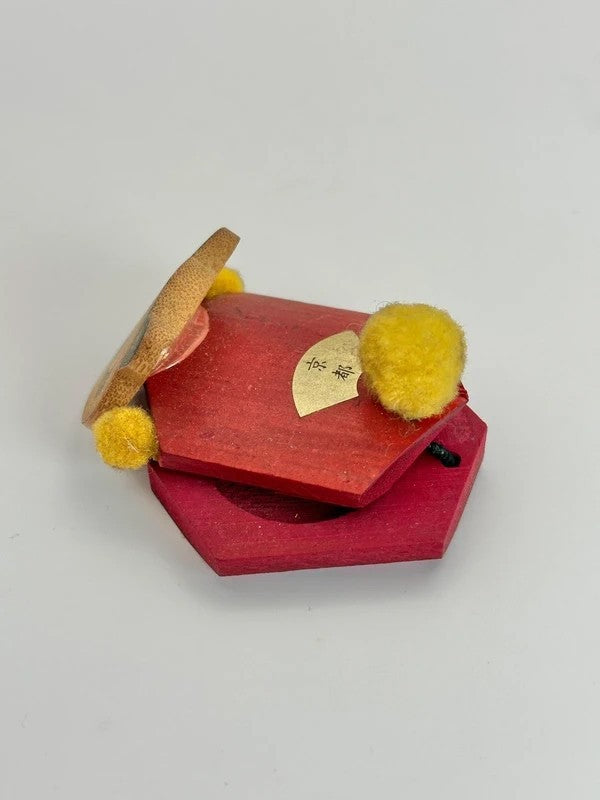 FT16 - Vintage Japanese toy castanet