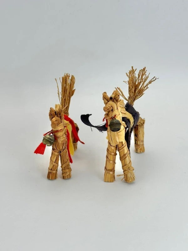 FT70 - Vintage Japanese folk toy horses