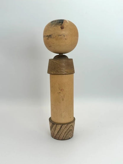 K18022 - Omiyage onsen souvenir kokeshi doll