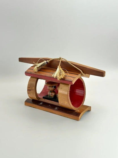 FT69 - Vintage bamboo Japanese folktoy
